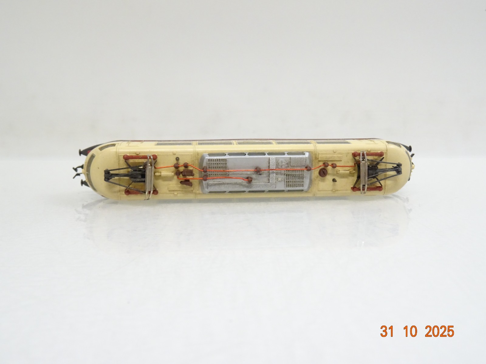 Fleischmann N 7375 E-Lok BR 103 118-6 der DB JL3979 o. – Bild 4