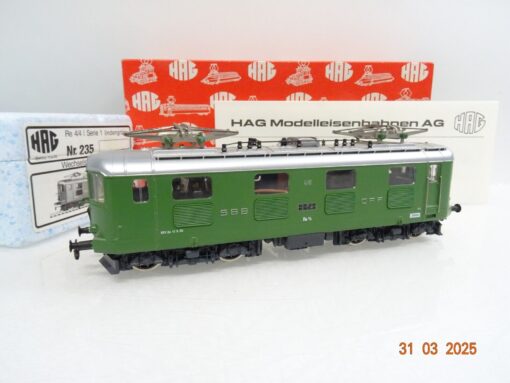 HAG H0 235 AC Schweiz E-Lok Re 4/4 I lindengrün SBB für Märklin AC in OVP LE9821