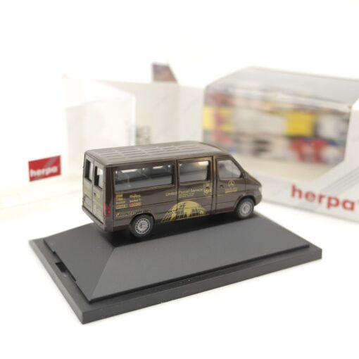 Herpa 1:87 036757 Mercedes-Benz Sprinter UPS/Hockenheim Edition in OVP QR8607 – Bild 3
