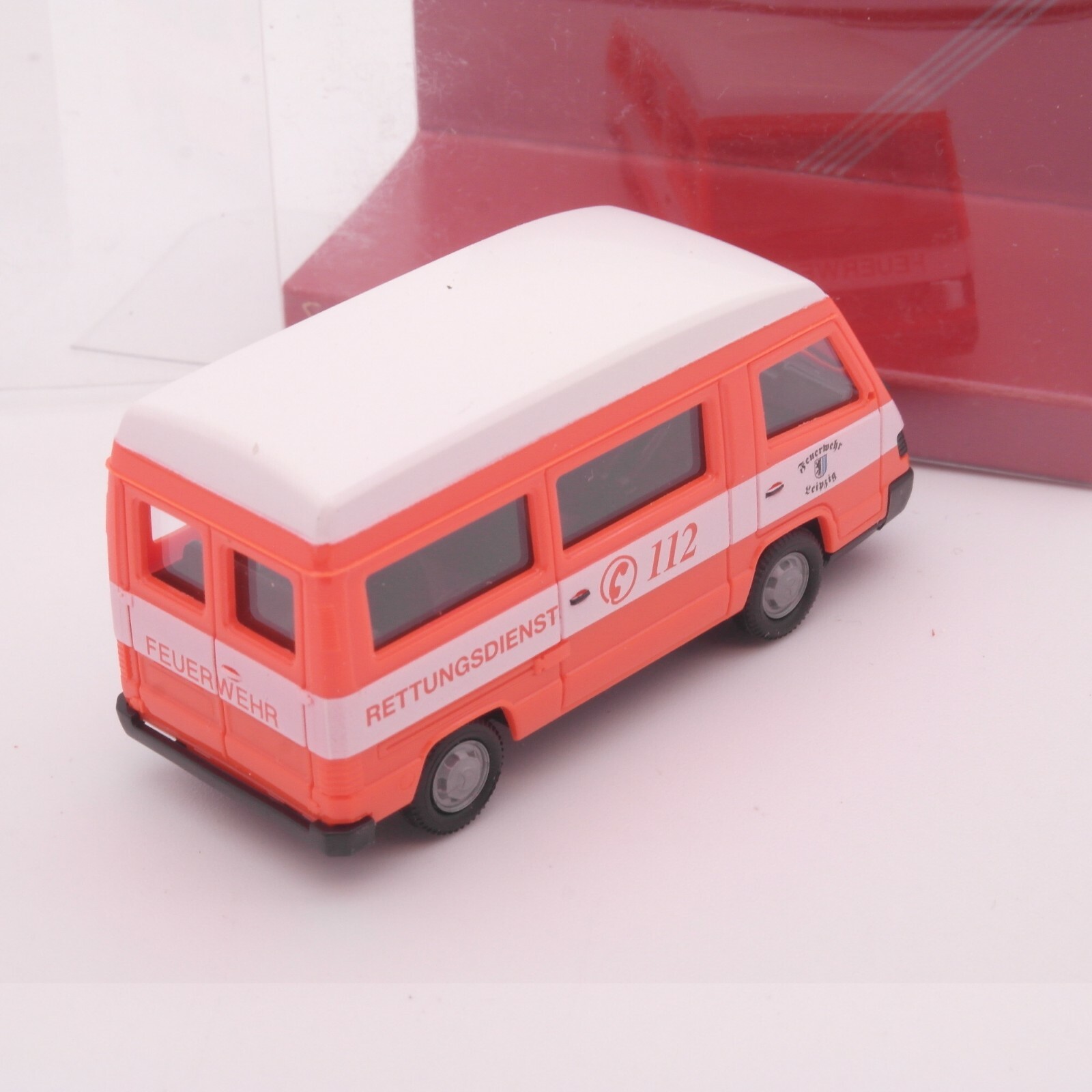 Herpa 1:87 043557 MB 100 Rettungsdienst FW Leipzig in OVP RT1843 – Bild 3