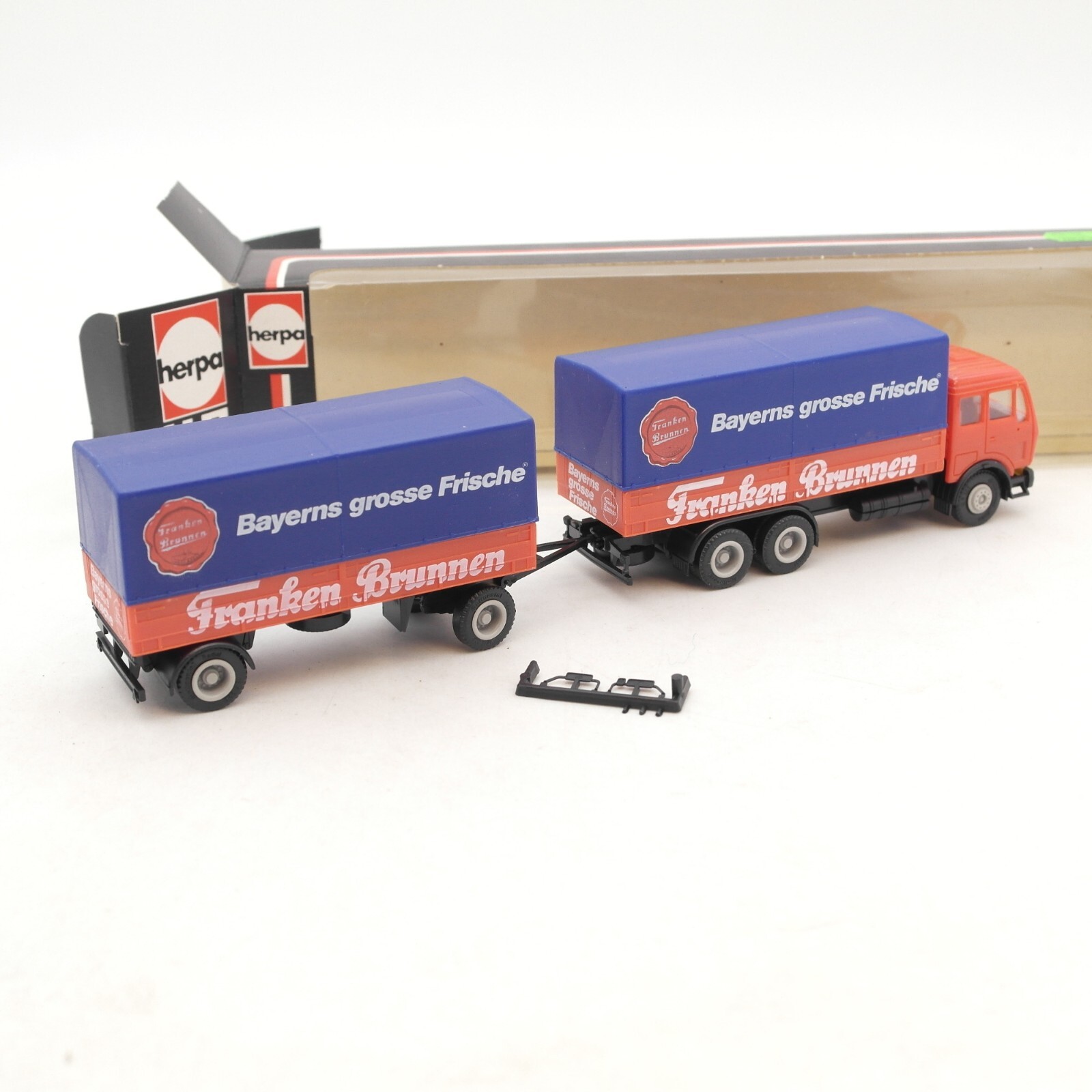 Herpa 1:87 811 327  MB Hängerzug Frankenbrunnen in OVP RF5122 – Bild 3