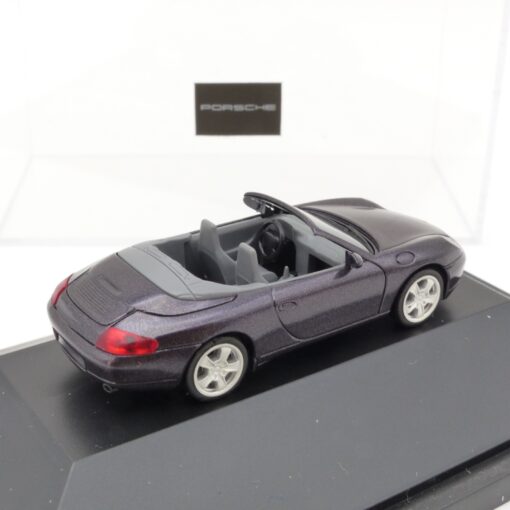 Herpa 1:87 Porsche 911 Carrera 4 Cabriolet metallic in PC-Box EX6863 – Bild 3