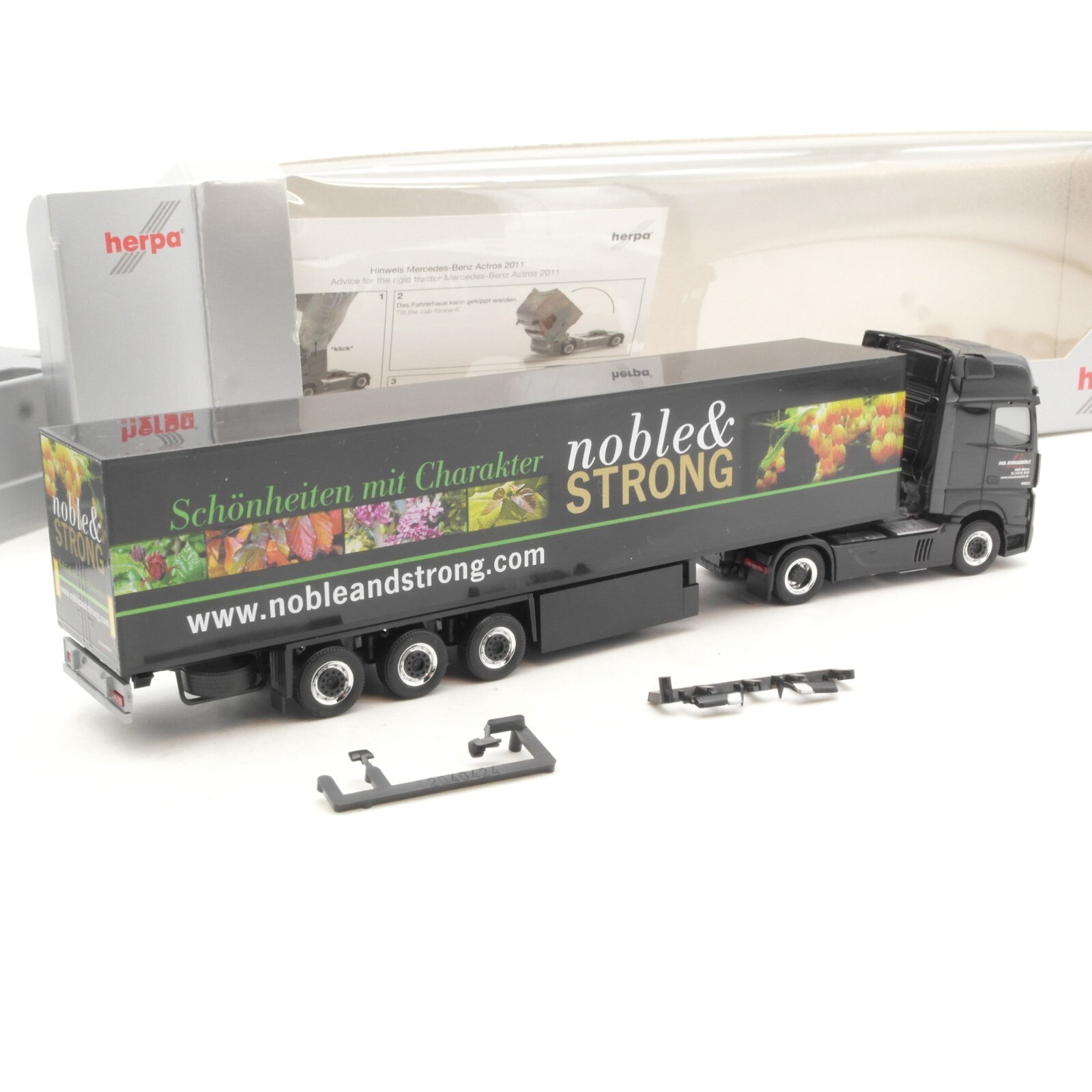 Herpa 1:87 SoMo MB Sattelzug noble & Strong in OVP RA9438 – Bild 3