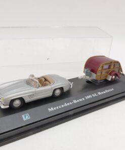 Hongwell 1:72 Mercedes Benz 300 SL Roadster mit Abhänger, in PC-Box EX1457