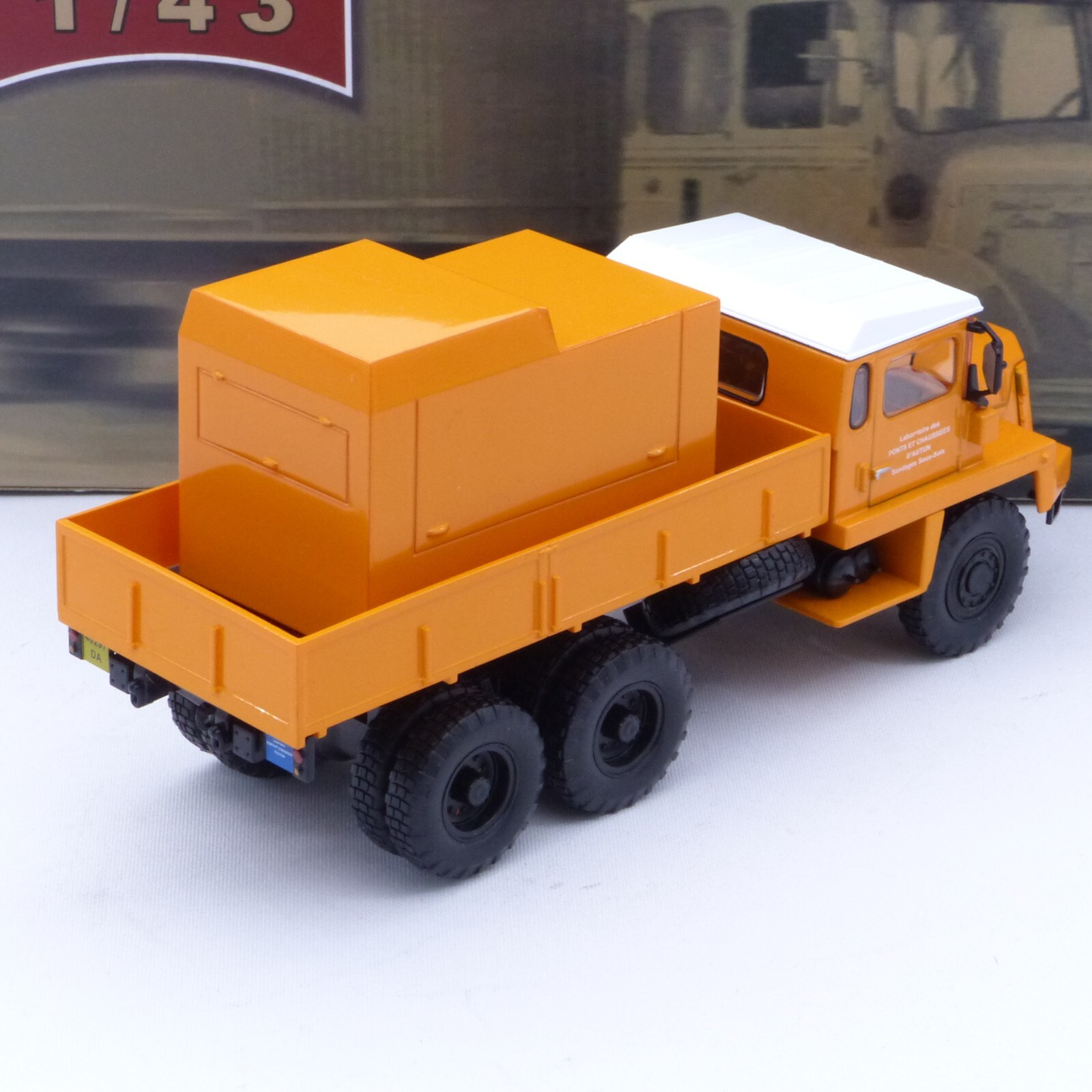 IXO 1:43 Berliet GBC MT8 mit Trafo kommunal, in OVP EX712 – Bild 3