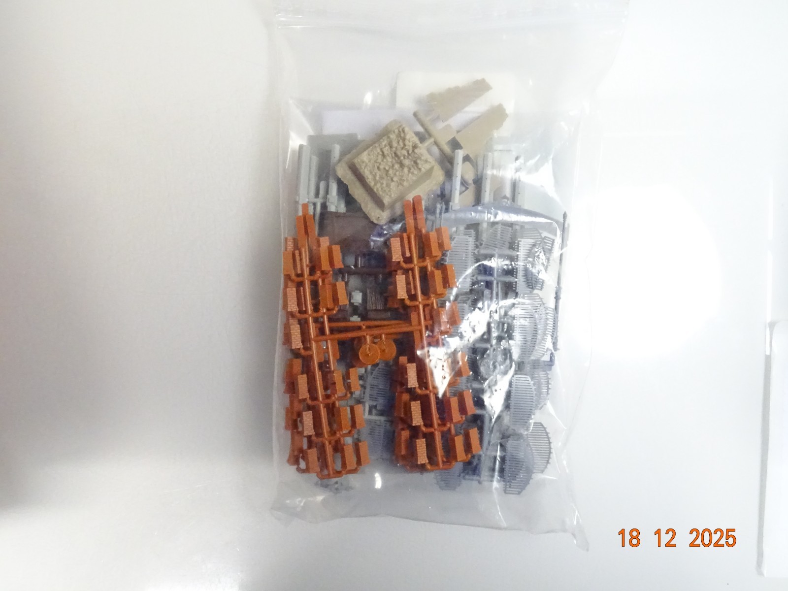 Kibri H0 Bausatz 2829 Krombacher Brauereizubehör in OVP PK3211 – Bild 3