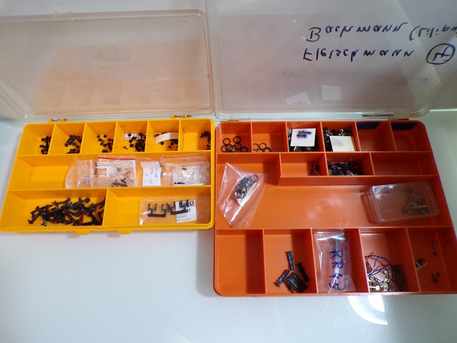 Konvolut H0 Kleinteile Puffer Kupplungen etc. siehe Foto PK3045 o.