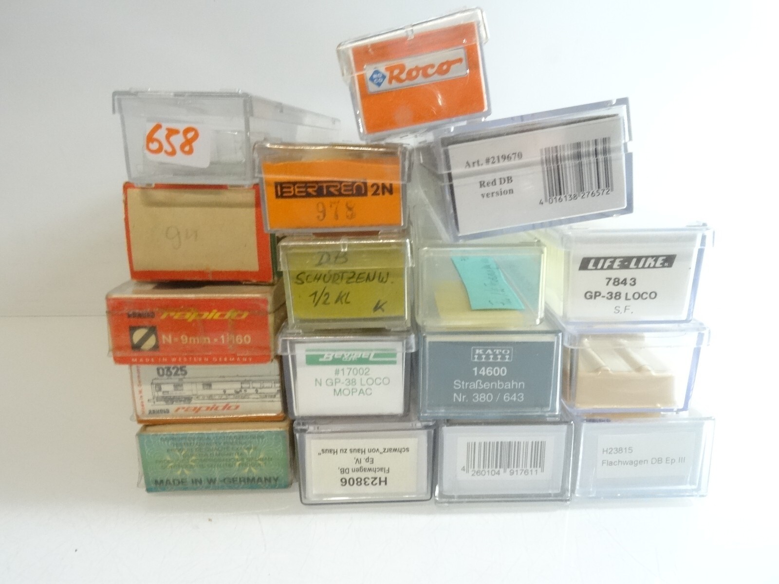 Konvolut N Leerverpackungen verschieden 17 Stück, siehe Foto QR7415