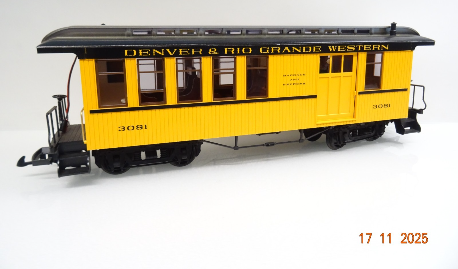 LGB Spur G 3081 US Personenwagen mit Gepäckabteil beleuchtet in OVP JL4559 – Bild 3