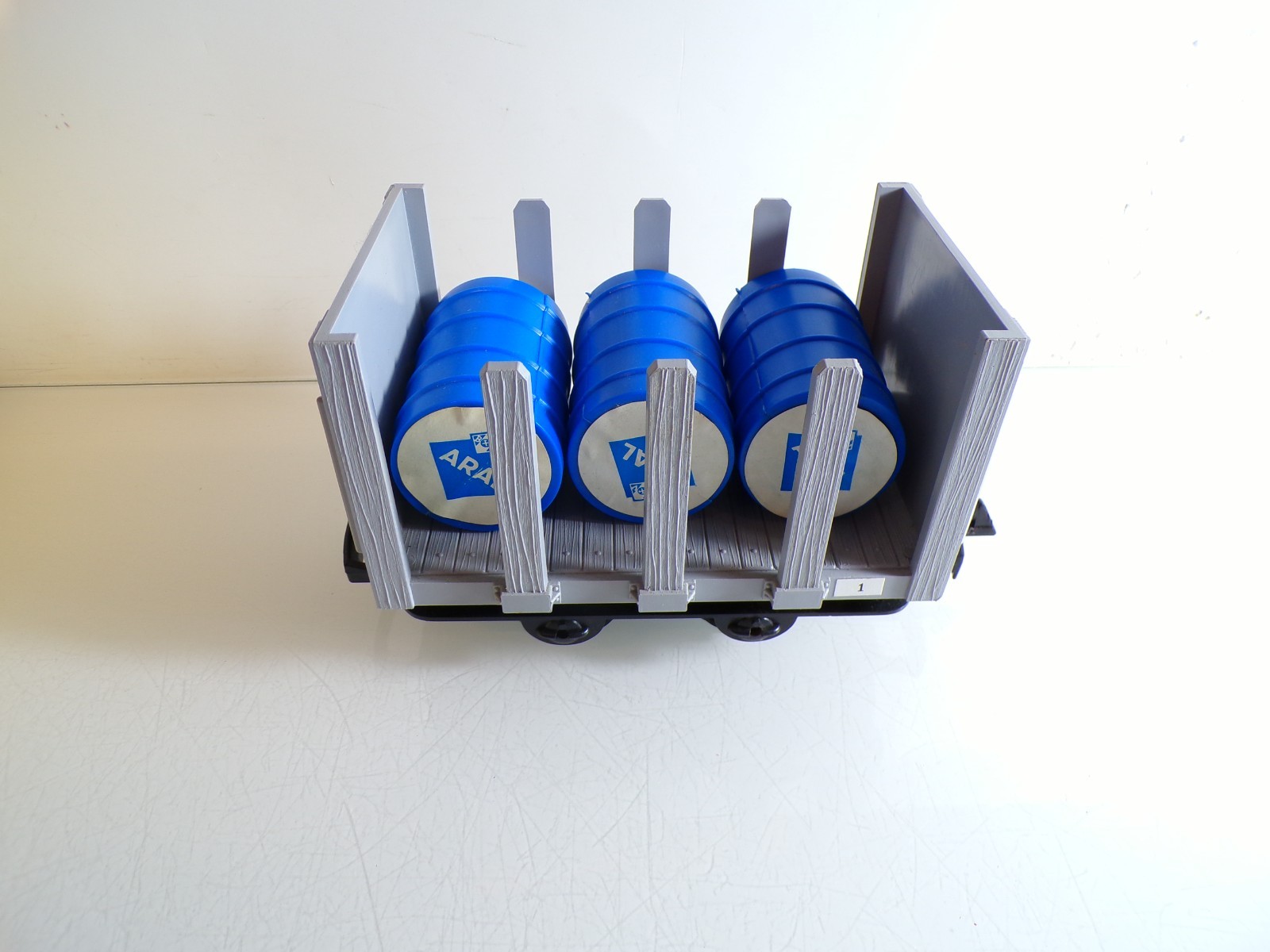 LGB Spur G 4045 Flachwagen mit 3 Fässern siehe Foto in OVP PK2271 – Bild 3