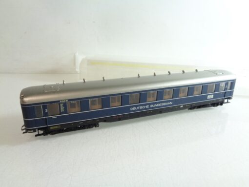 Liliput H0 Deutsche Bundesbahn Personenwagen 3. Klasse in EVP RR4244