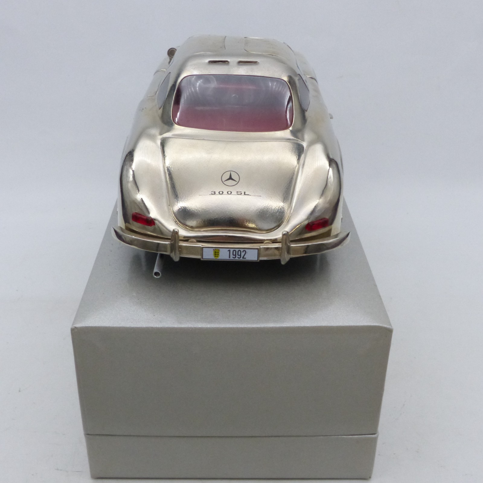 Märklin 1:16 1952 Mercedes-Benz 300 SL hochglanz in OVP EX8284 – Bild 5