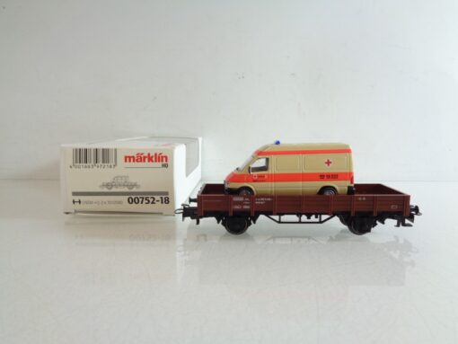 Märklin H0 00752-18 Niederbordwagen mit DRK Krankenwagen in OVP BH533