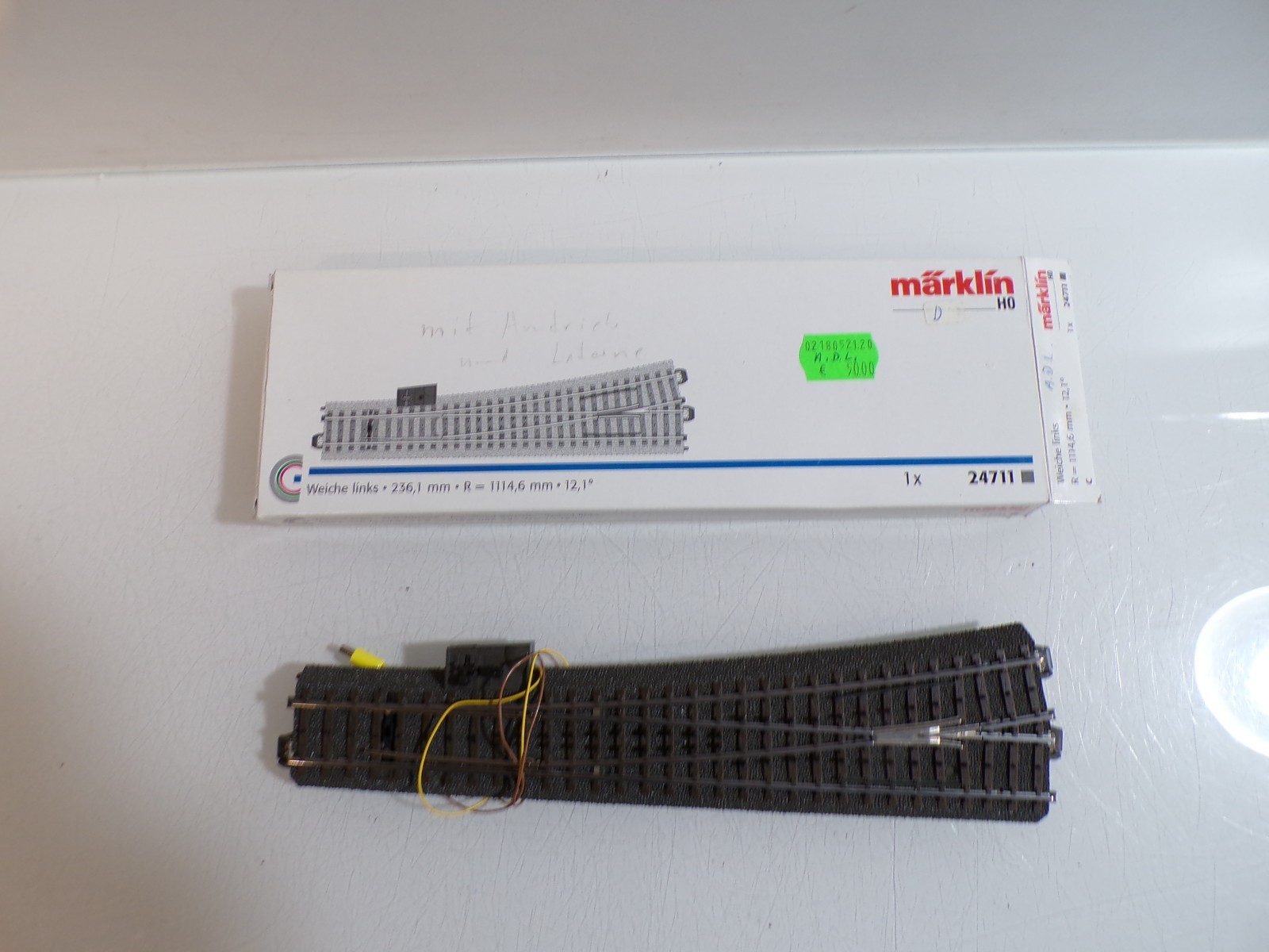 Märklin H0 24711 schlanke Weiche links mit Antrieb siehe Foto in OVP PK2968