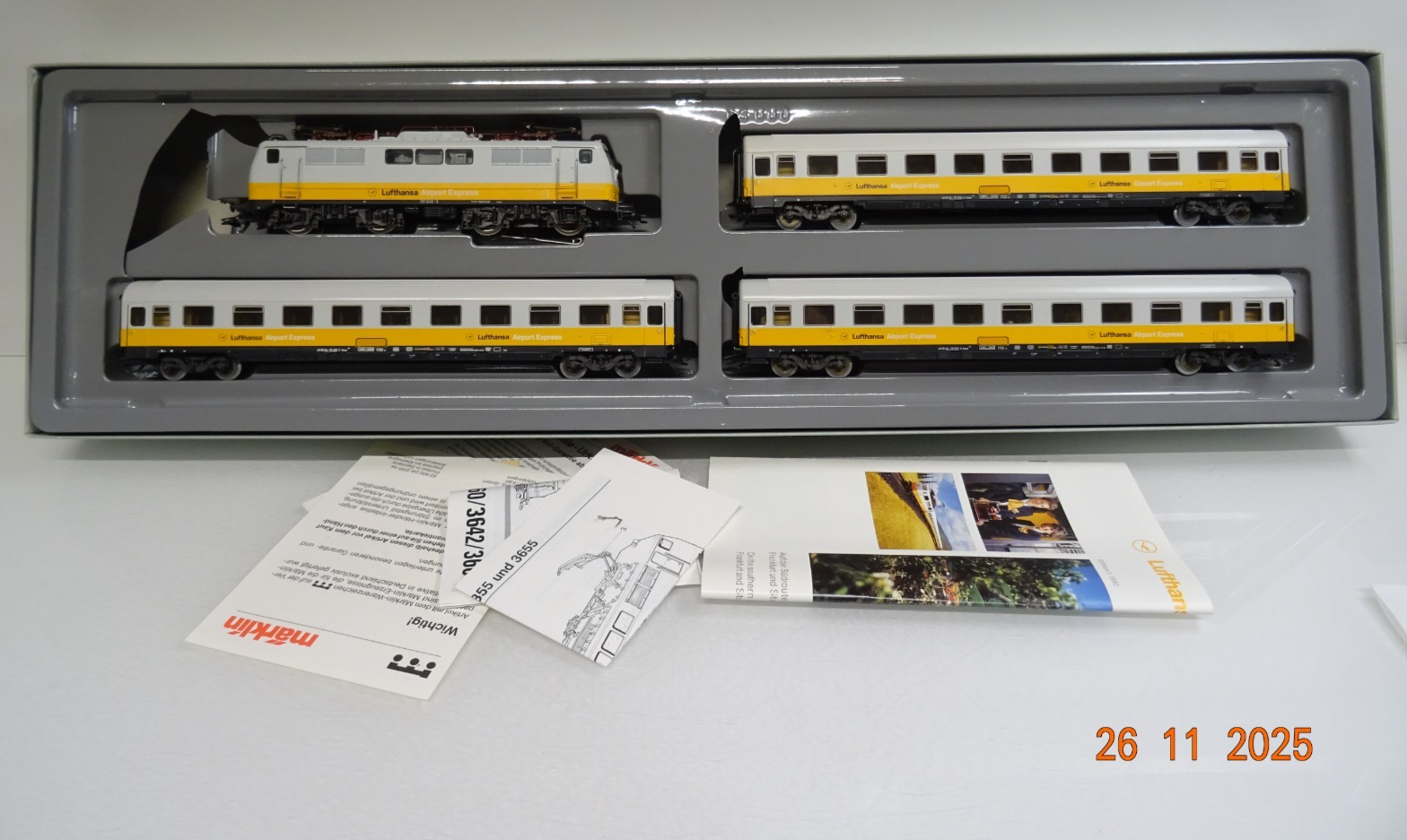 Märklin H0 2667 Lufthansa-Airport-Express 4tlg. in OVP JL4725 – Bild 5