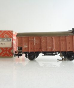 Märklin H0 320S gedeckter Güterwagen mit Schlußlicht in OVP BH888