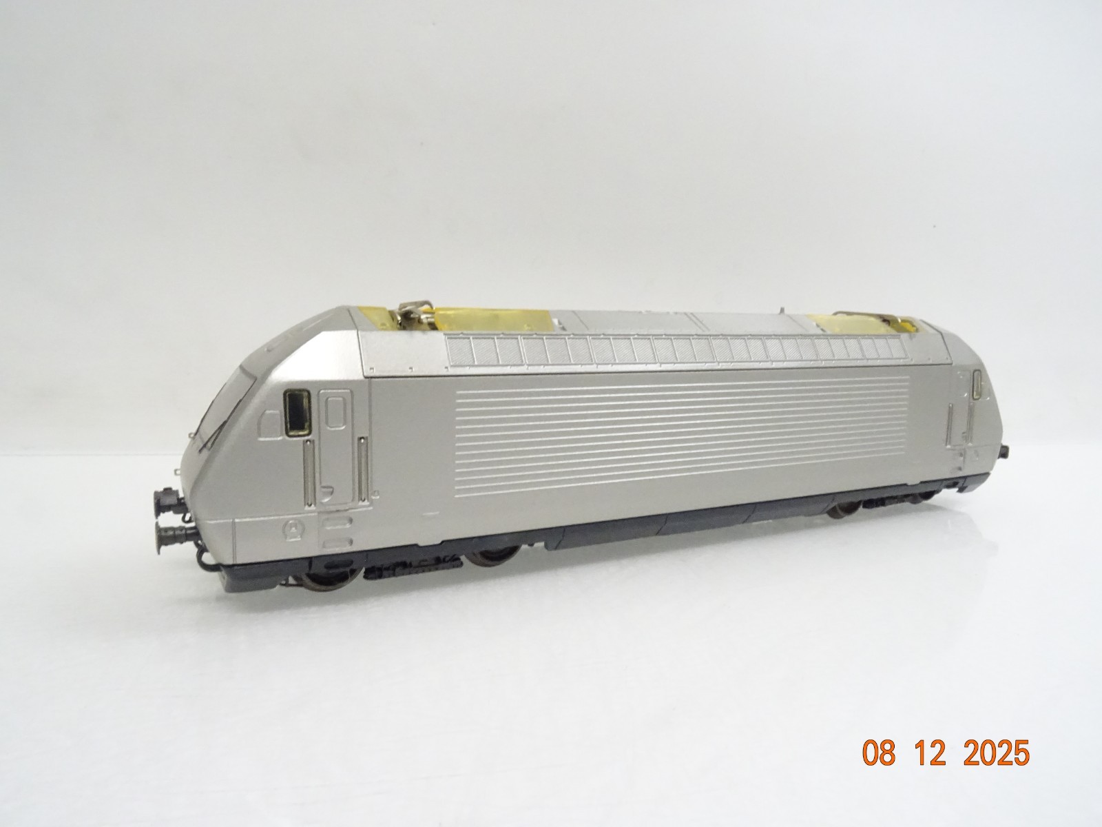 Märklin H0 3461 Schweiz E-Lok Serie 460 silber der SBB in OVP JL4924 – Bild 3