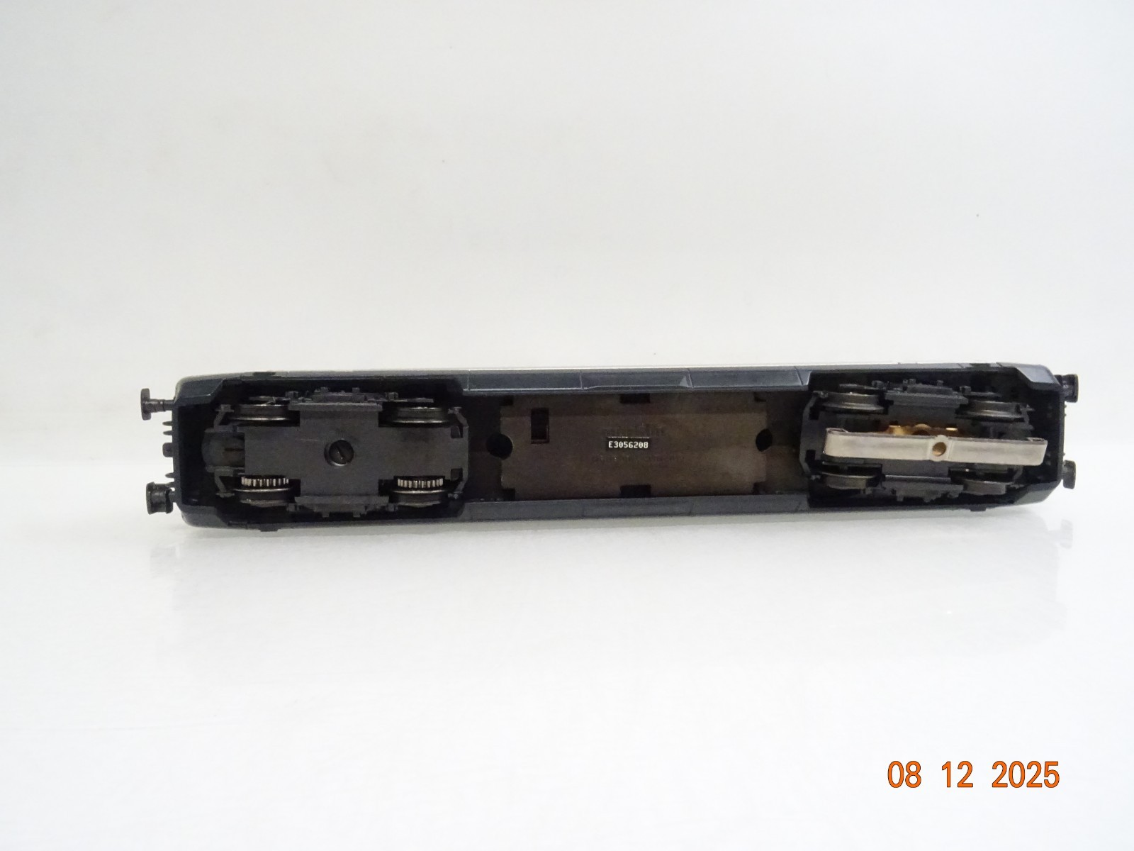 Märklin H0 3461 Schweiz E-Lok Serie 460 silber der SBB in OVP JL4924 – Bild 4