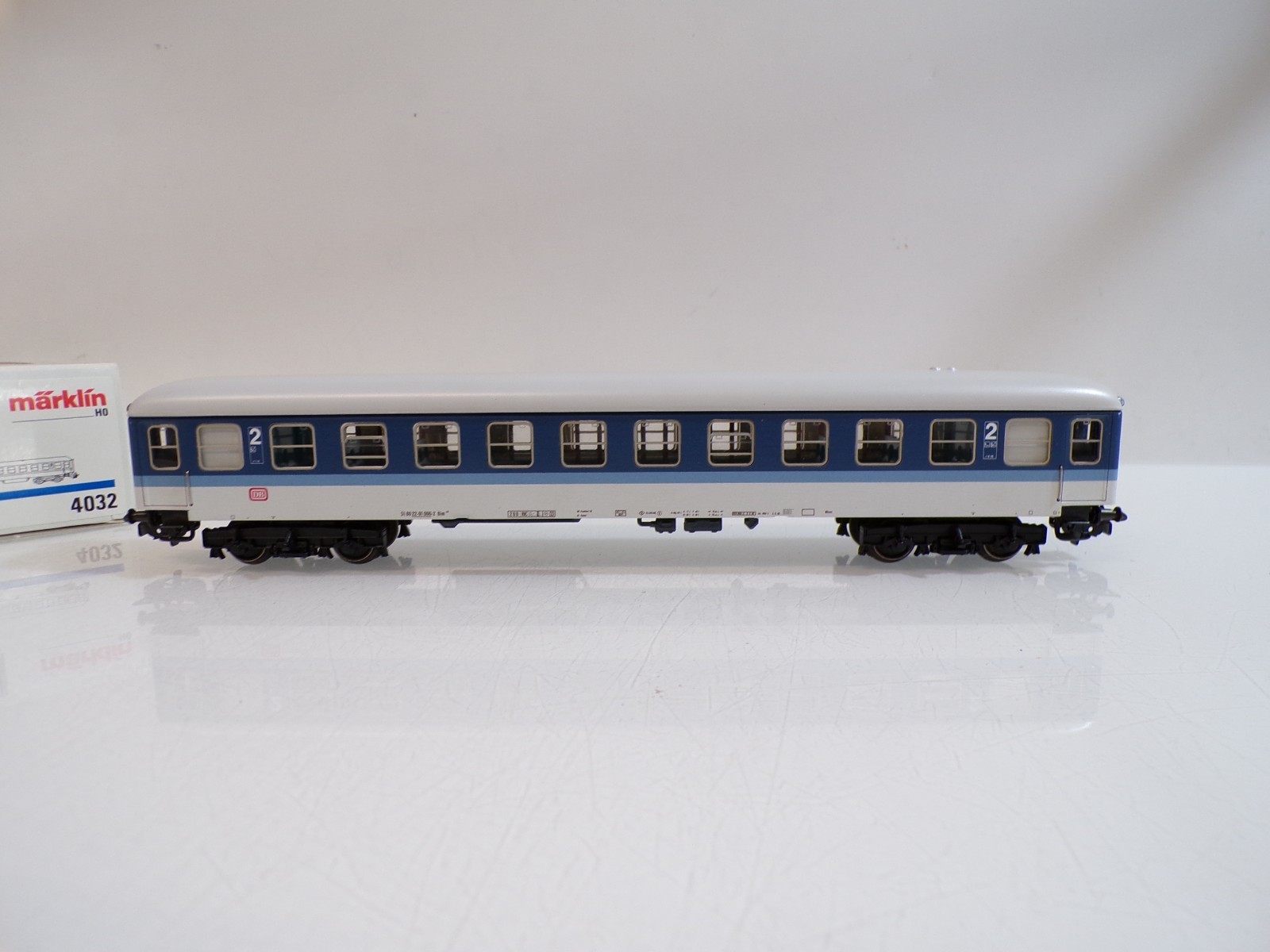 Märklin H0 4032 Personenwagen 2 Kl. der DB in OVP Blech BH1997 – Bild 3