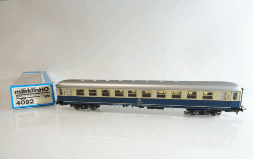 Märklin H0 4092 Personenwagen 2. Kl. der DB mit Licht in OVP BH566