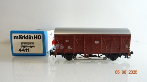 Märklin H0 4411 gedeckter Güterwagen mit Schlußlaterne der DB in OVP PR8258
