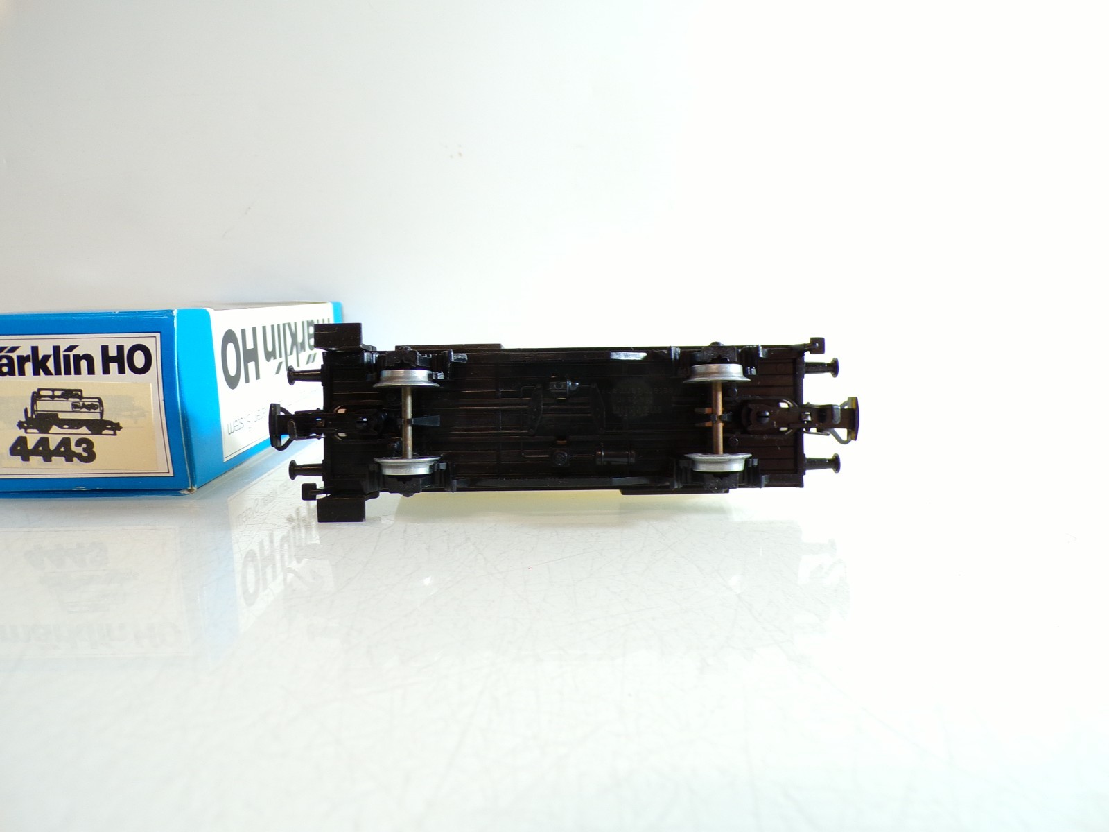 Märklin H0 4443 Kesselwagen Agip der FS in OVP BH1466 – Bild 4