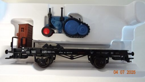 Märklin H0 46064 Flachwagen mit Land Bulldog Raupentraktor der DB in OVP PR8866 – Bild 3