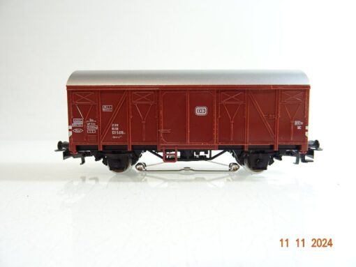 Märklin H0 4611 gedeckter Güterwagen mit Schlußleuchte der DB in OVP PR3774 – Bild 4