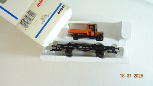 Märklin H0 46841 Flachwagen mit Ladung der DR in OVP PR9081