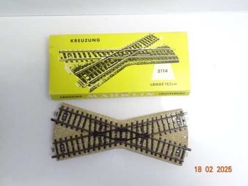 Märklin H0 5114 M-Gleis Kreuzung siehe Foto in OVP CK6096