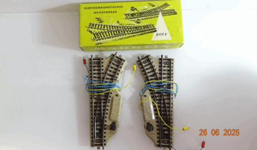 Märklin H0 5117 elekt. Weichenpaar siehe Foto in OVP CK9053