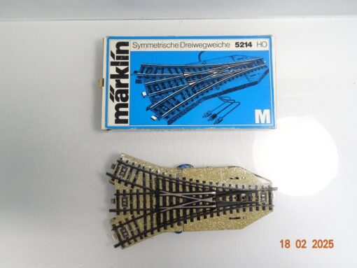 Märklin H0 5214 Symmetrische Dreiwegeweiche siehe Foto in OVP CK6088