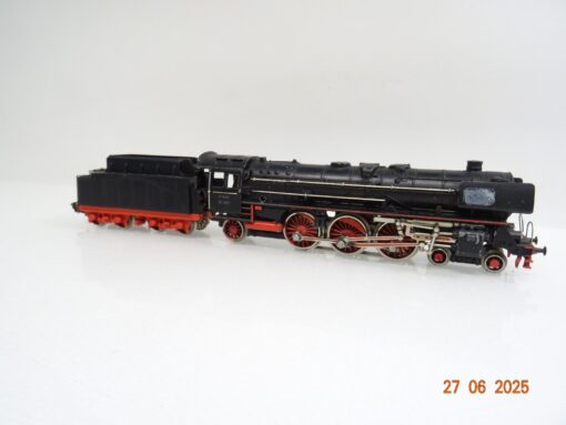 Märklin H0 F800 Dampflok BR 01 097 der DB mit Kunststofftender 809 JL1119 o. – Bild 6