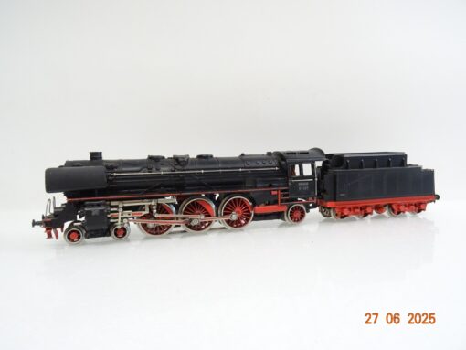 Märklin H0 F800 Dampflok BR 01 097 der DB mit Kunststofftender 809 JL1119 o.