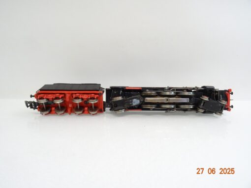Märklin H0 F800 Dampflok BR 01 097 der DB mit Kunststofftender 809 JL1119 o. – Bild 7