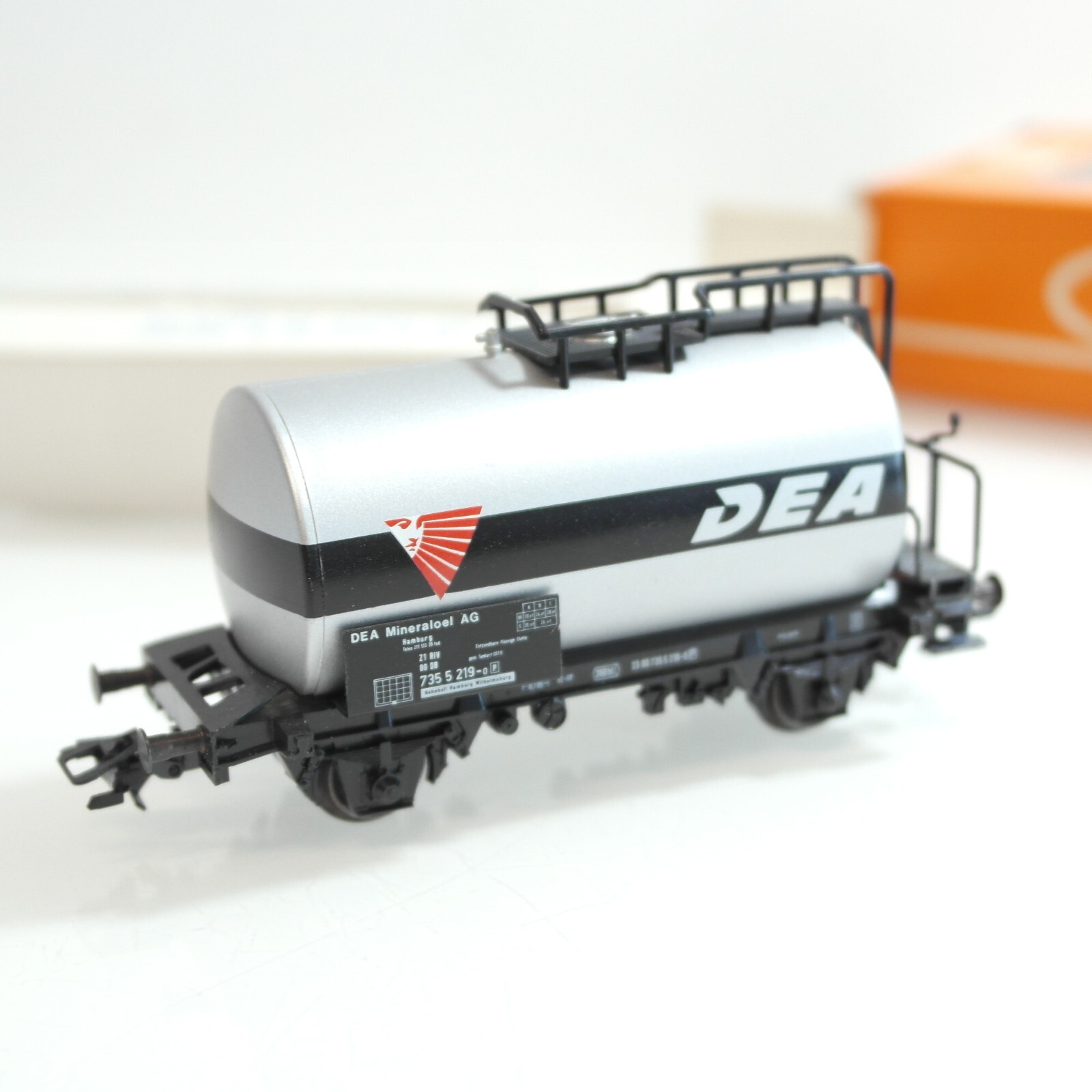 Märklin H0 Kesselwagen DEA Mineralöl in EVP RG1796