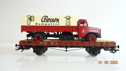 Märklin H0 Niederbordwagen mit LKW Boeson Backpulver der DB PR9367 o. – Bild 3