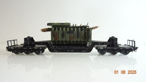Märklin H0 Tiefladewagen mit Trafo in Tarnanstrich der DB PR9382 o.