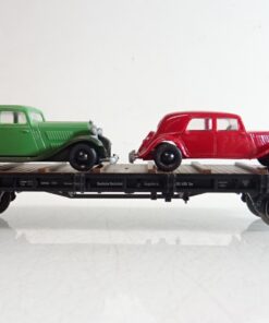 Märklin H0 aus 2995 Flachwagen mit 2 PKW´s der DR PR9335 o.