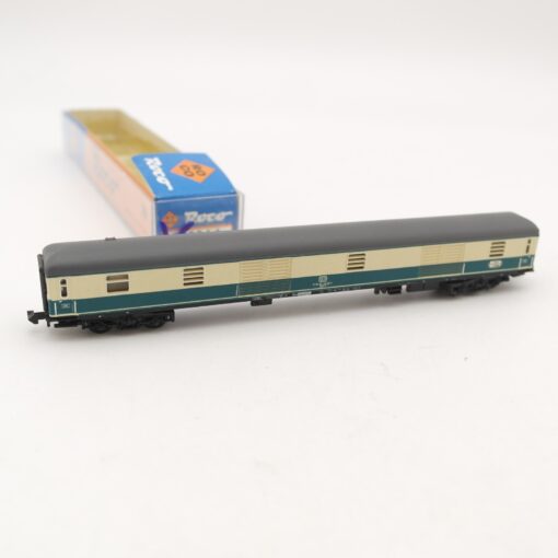 Minitrix N Gepäckwagen Schnellzugwagen der DB in EVP RR2137 – Bild 3