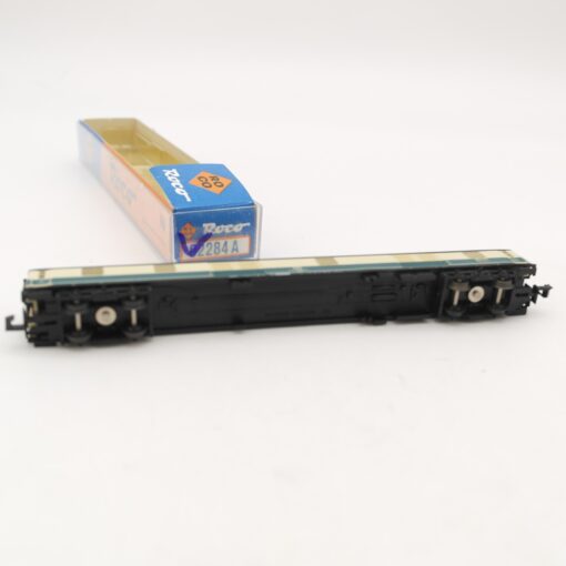 Minitrix N Gepäckwagen Schnellzugwagen der DB in EVP RR2137 – Bild 4