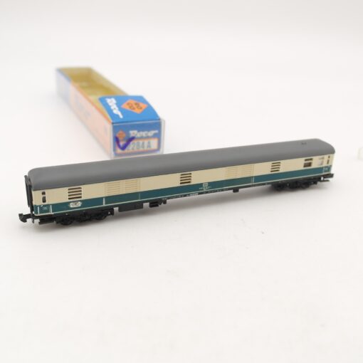 Minitrix N Gepäckwagen Schnellzugwagen der DB in EVP RR2137