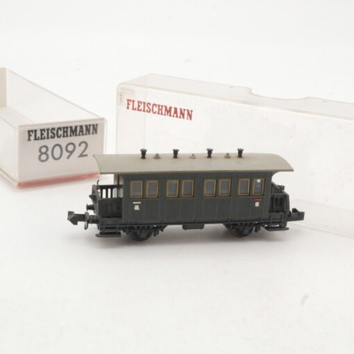 Minitrix N Personenwagen / Abteilwagen in EVP RR59