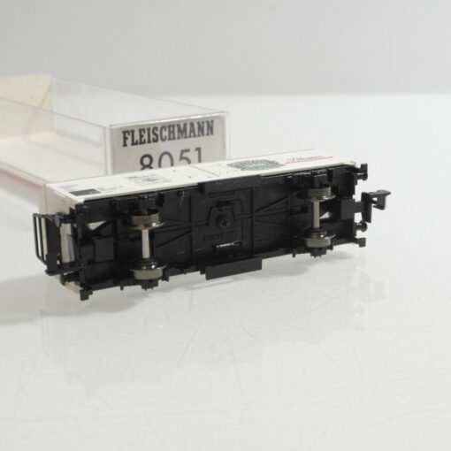 Minitrix N gedeckter Güterwagen DAB Pilsener in EVP RG7613 – Bild 4