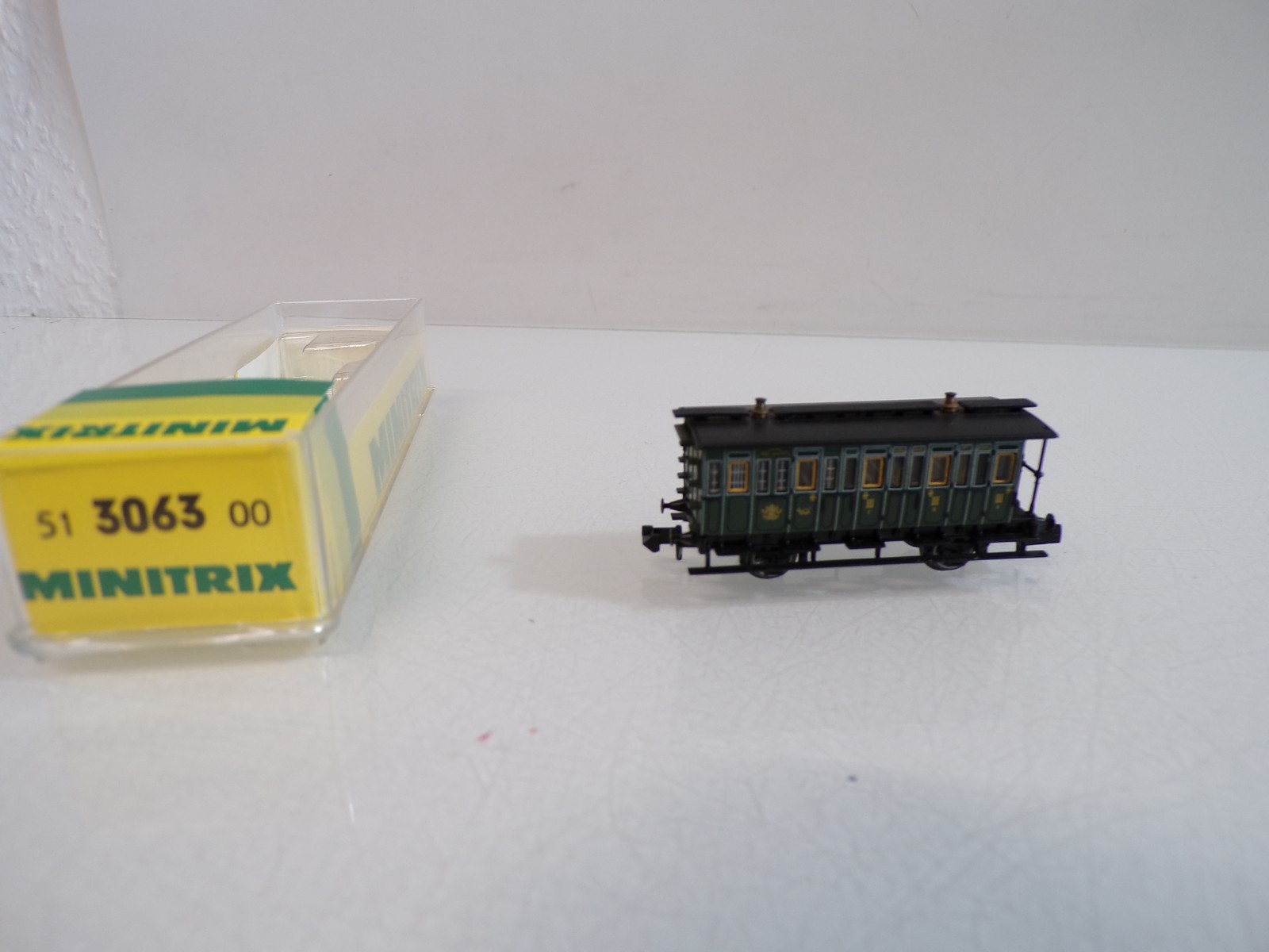 Minitrix Spur N 3063 Personenwagen in OVP HS192