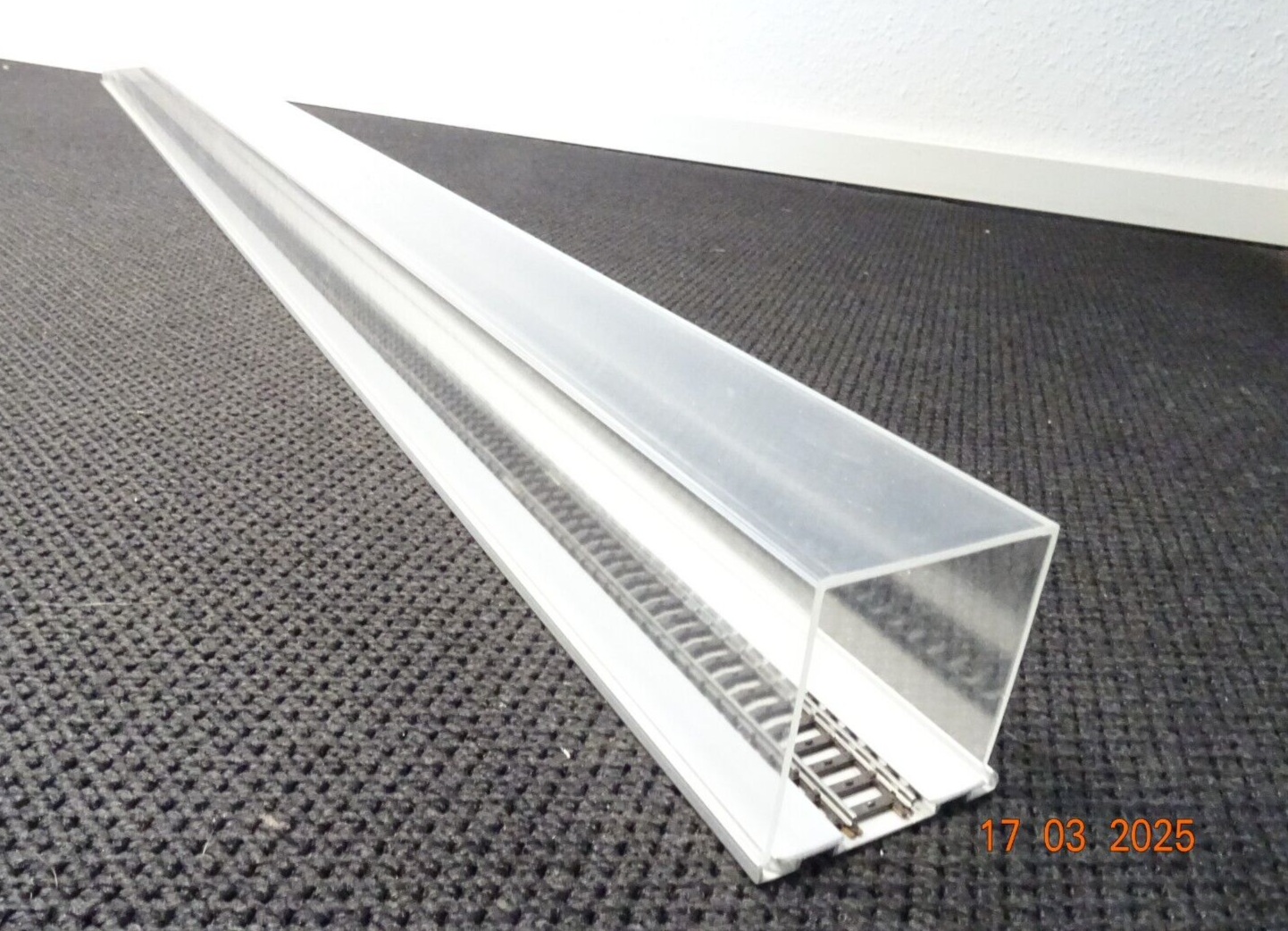 Modellbahn H0 Röhre mit 2-Leiter Gleis ca. 147 cm lang Alu-Boden LE9376 o – Bild 4