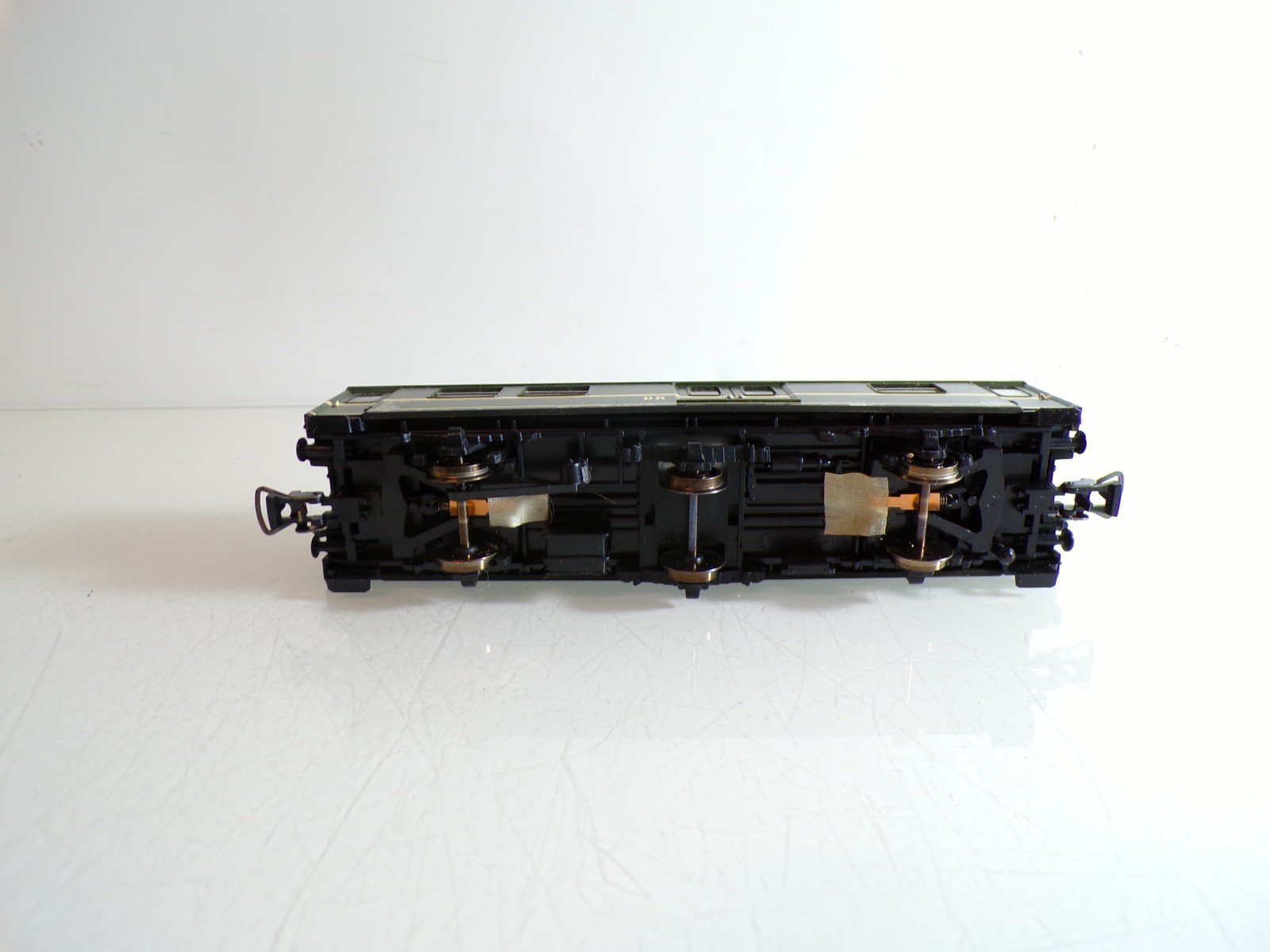 Piko H0 Gepäckwagen 751-122 der DR mit Licht RR4693 o. – Bild 4