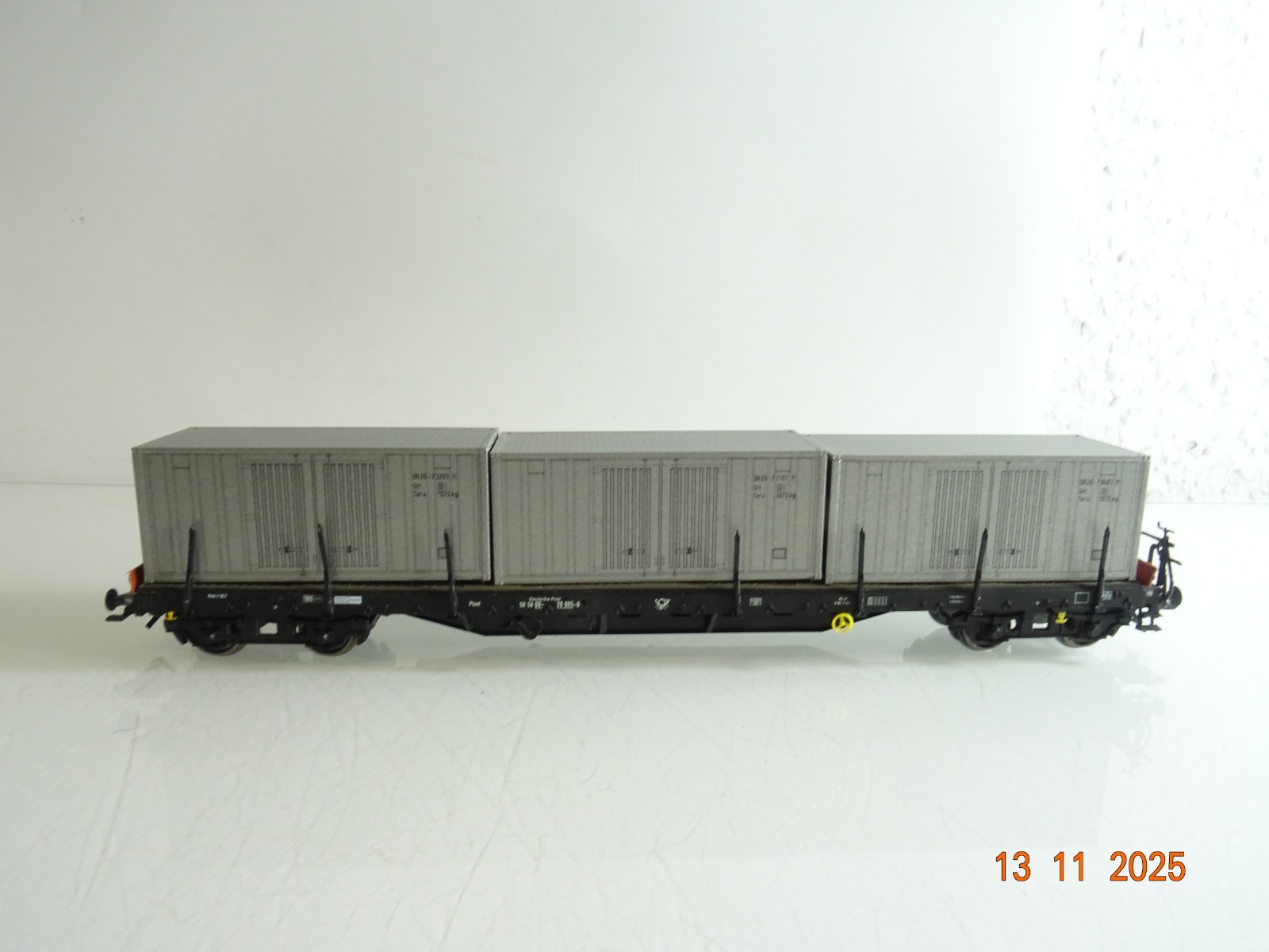 Piko H0 Güterwagen mit Container der DR RR4577 o. – Bild 3