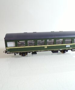 Piko H0 Personenwagen 358-814 der DR mit Licht RR4694 o.