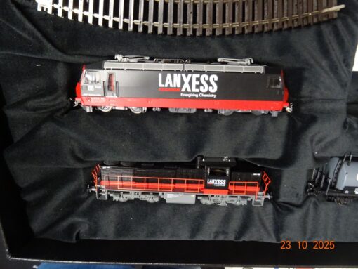Piko H0 Sonderset Lanxess mit 2 Lokomotiven und Zubehör in OVP JL3817 – Bild 3